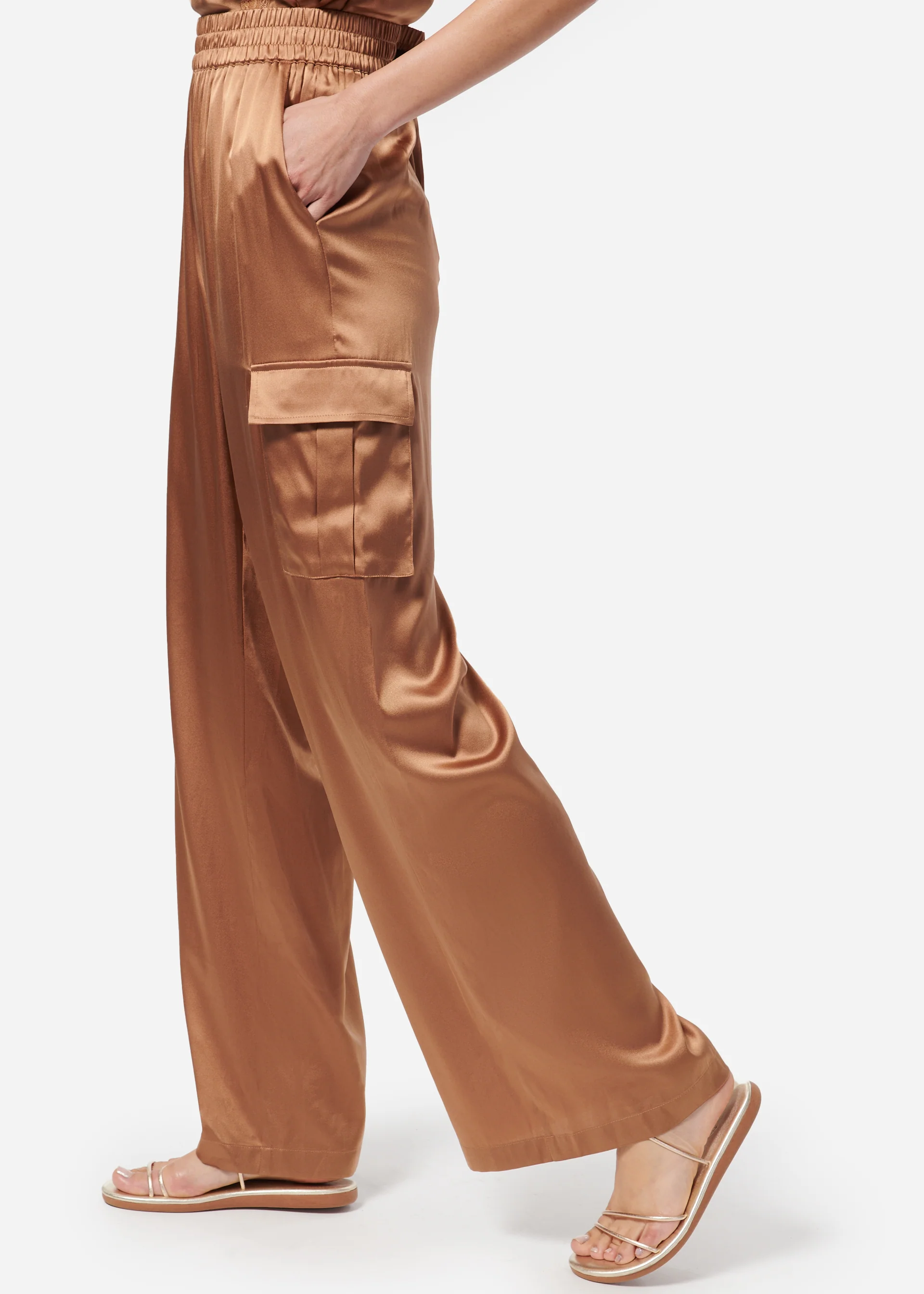 Nazanin Pant Sandalwood