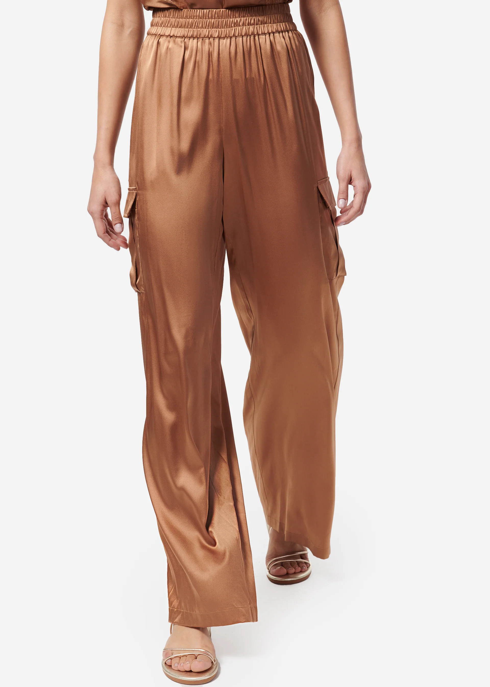 Nazanin Pant Sandalwood