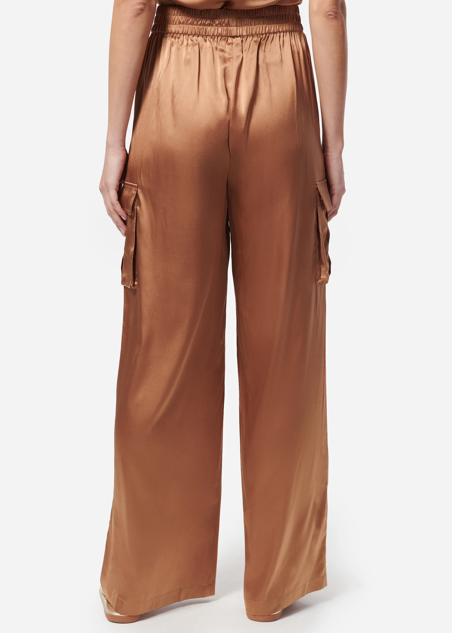 Nazanin Pant Sandalwood